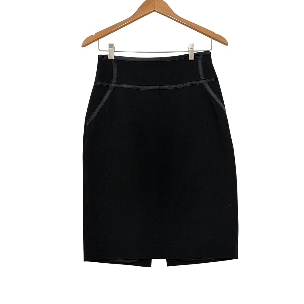 ST JOHN Black Classic Pencil Skirt With Satin Trim Size 4 office timeless luxurt